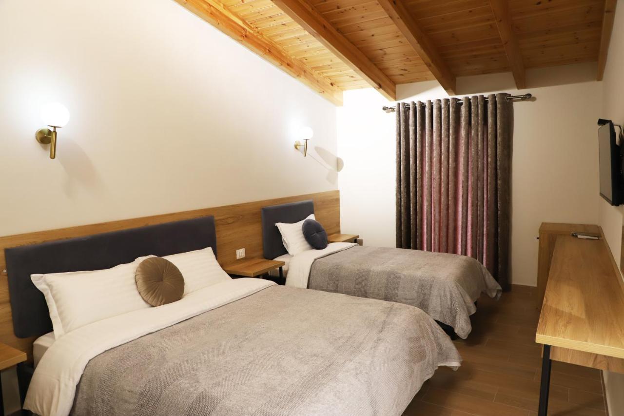 Mili Hotel Berat Eksteriør billede