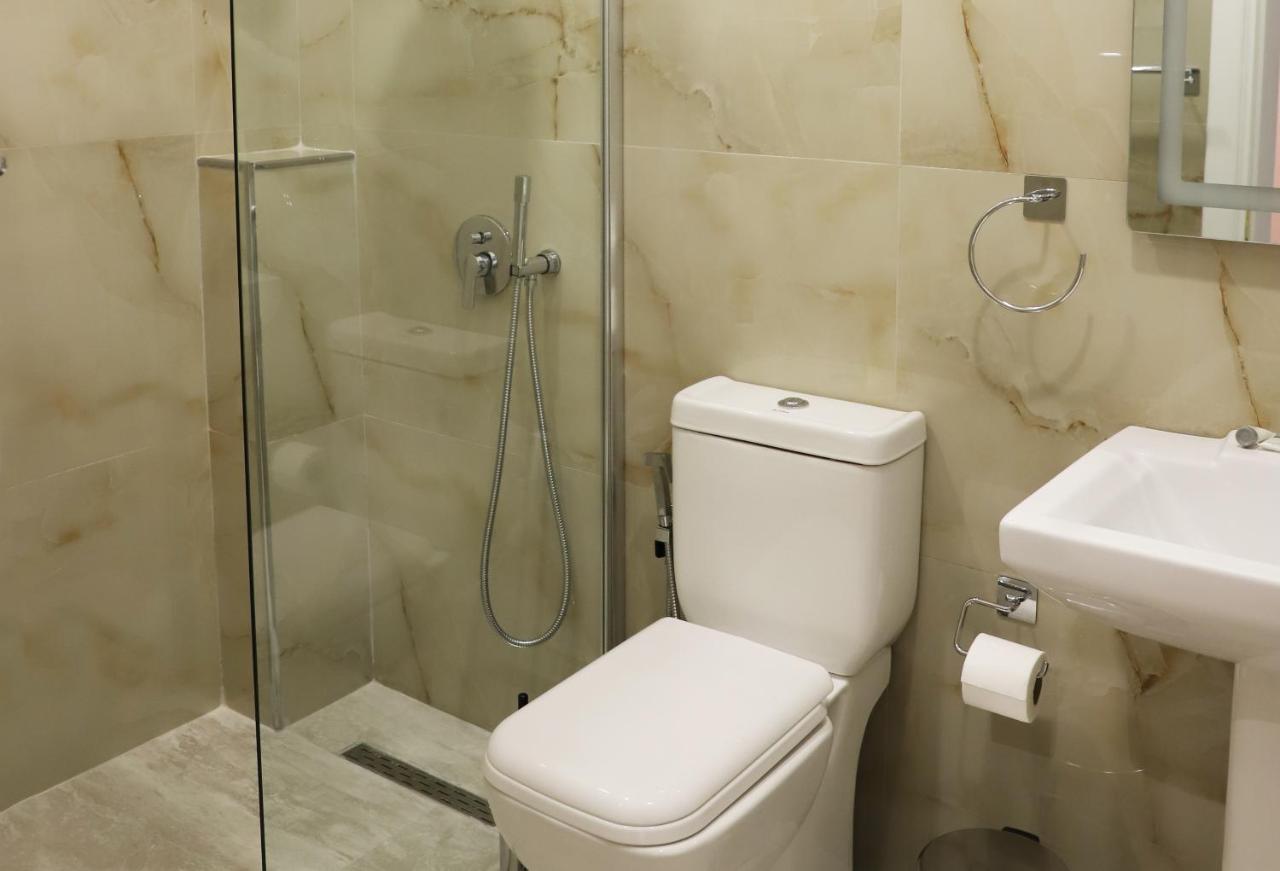 Mili Hotel Berat Eksteriør billede
