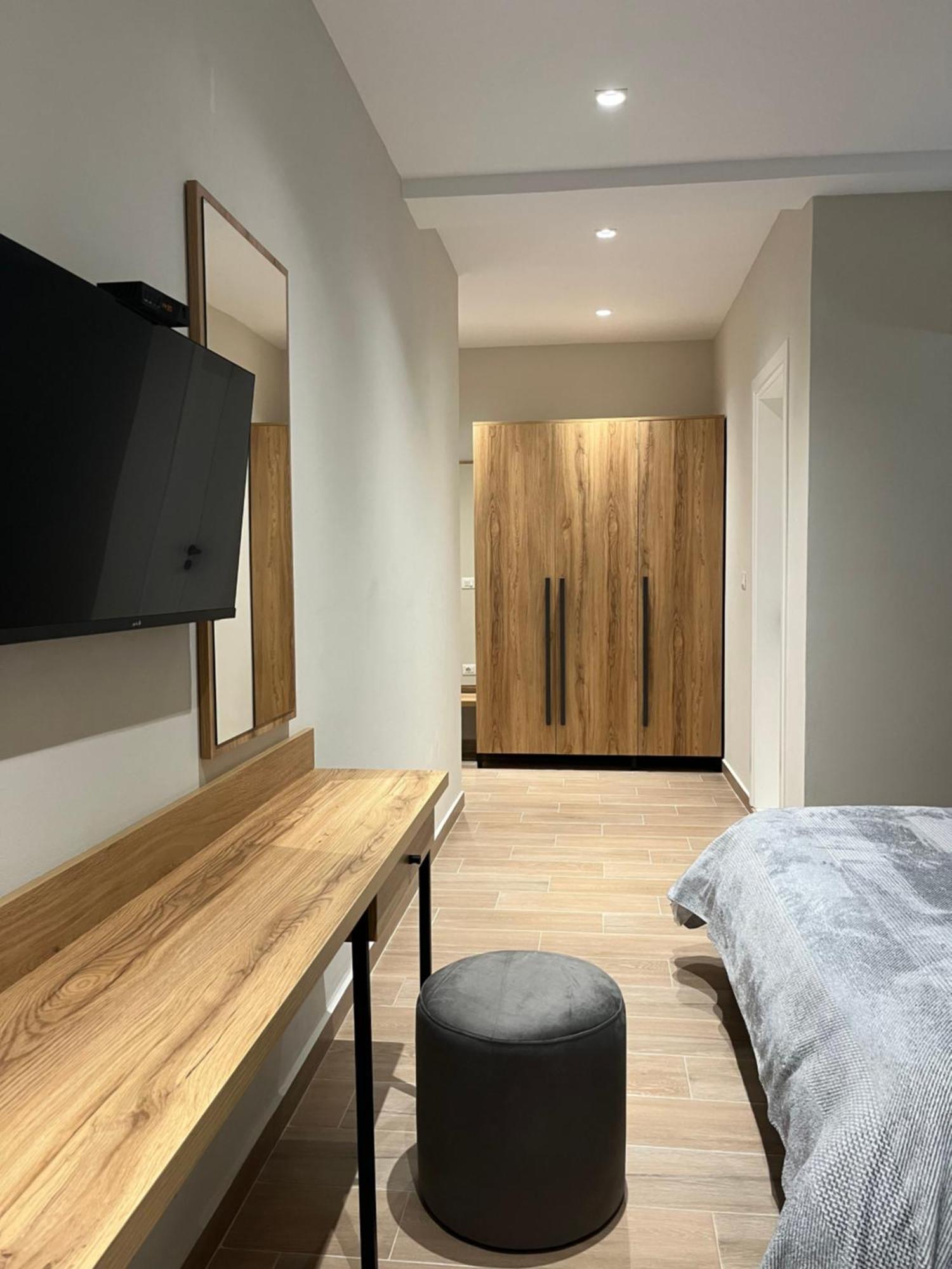 Mili Hotel Berat Eksteriør billede