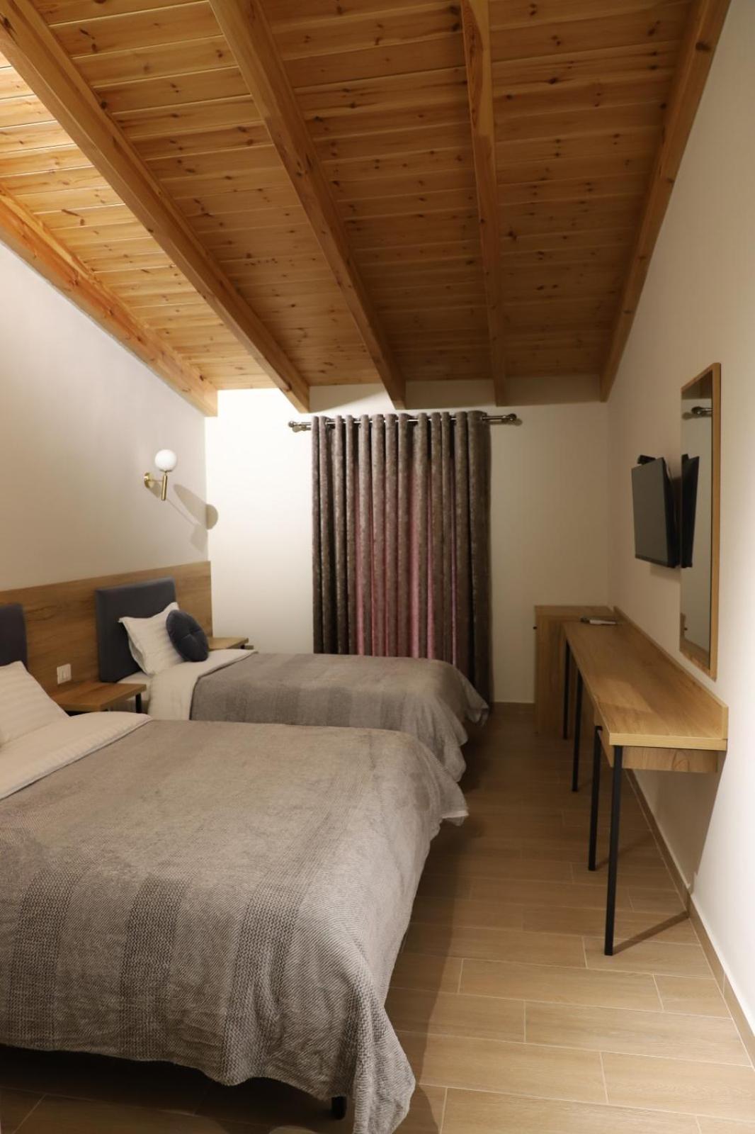 Mili Hotel Berat Eksteriør billede