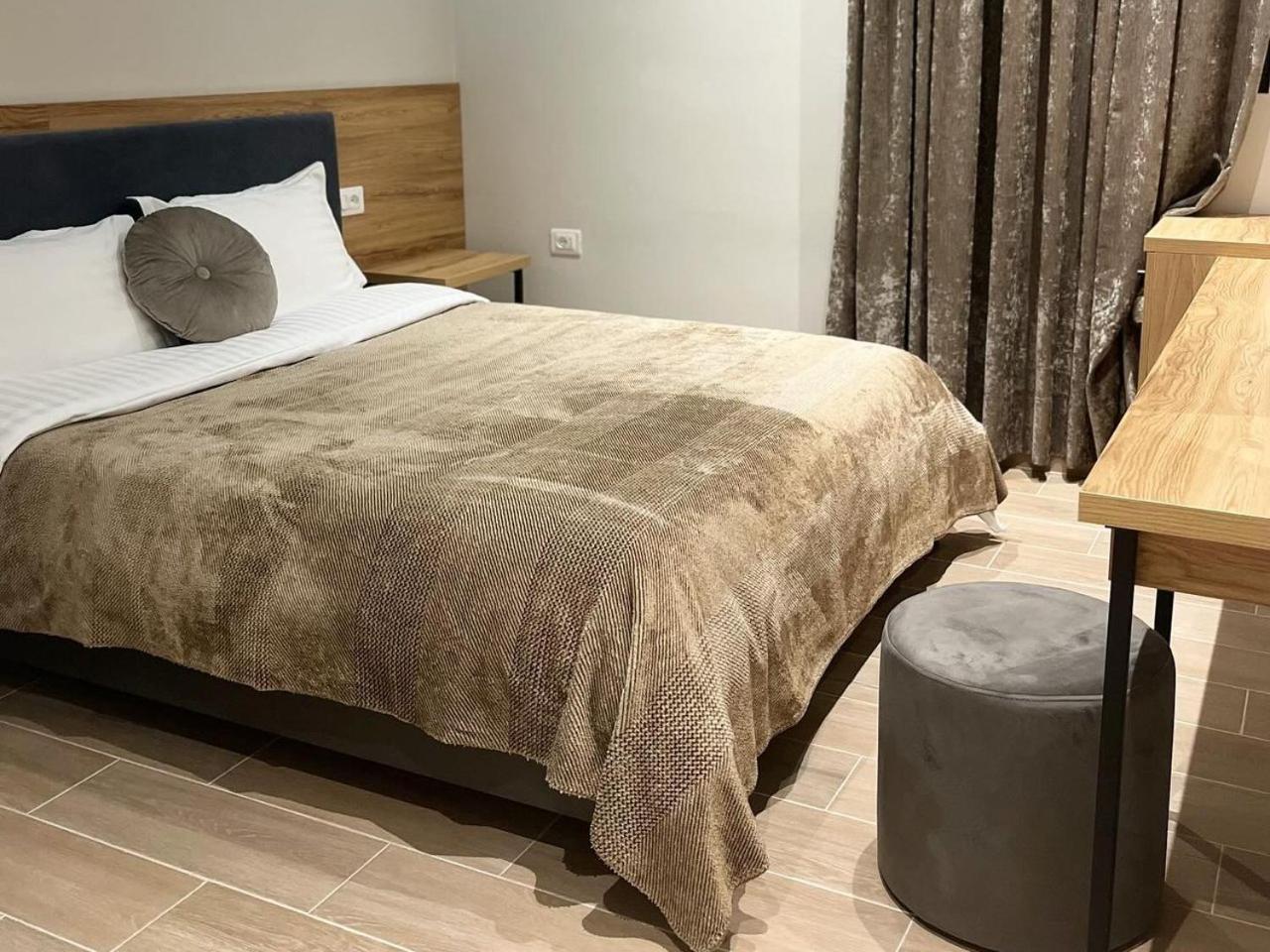 Mili Hotel Berat Eksteriør billede