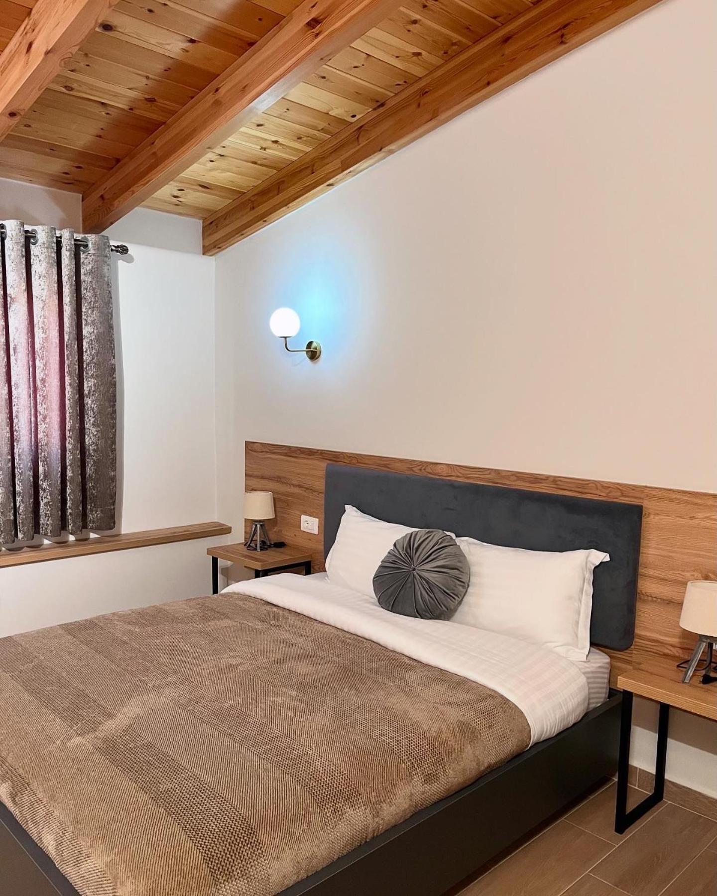 Mili Hotel Berat Eksteriør billede